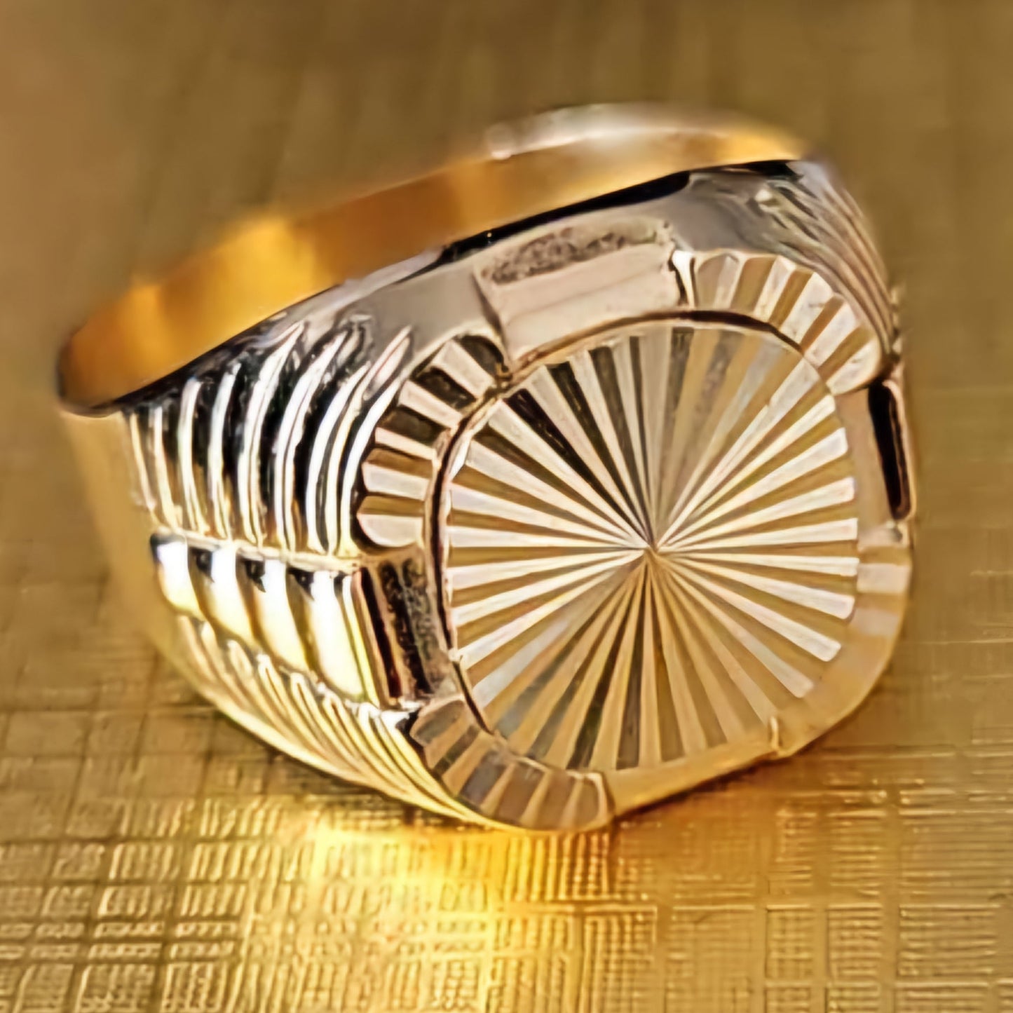 18k Saudi Gold Men's Ring A-1